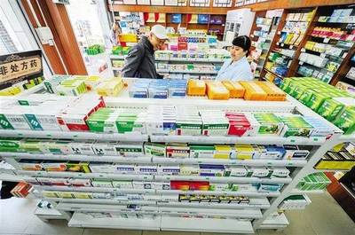四家药店销售保健品,凭啥让顾客选你家 ?